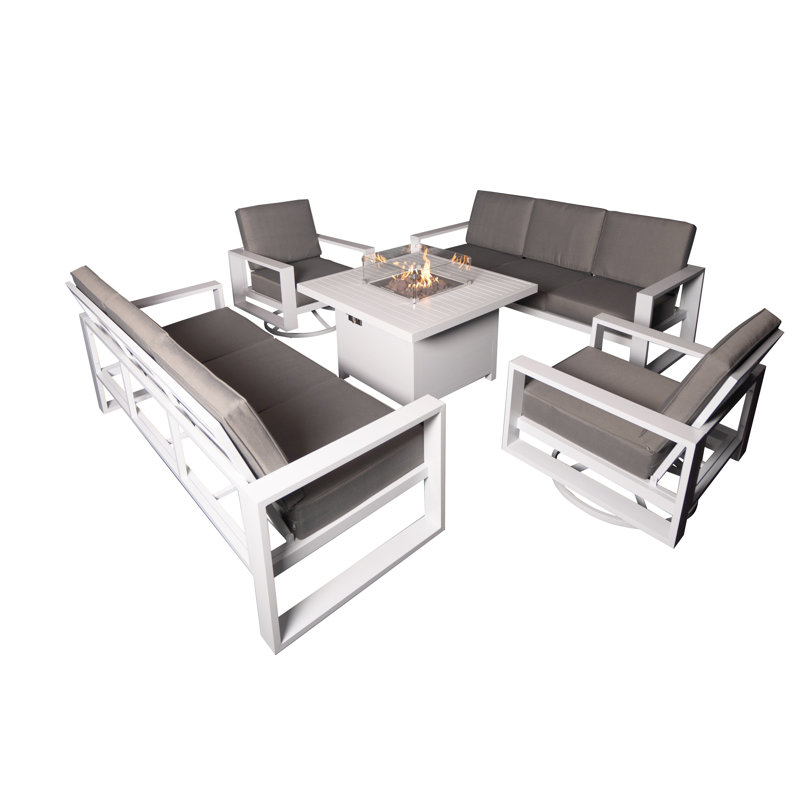 Ensemble repas extérieur pour 8 personnes Makensi, H 25,2 po x L 40,35 po x l 40,35 po