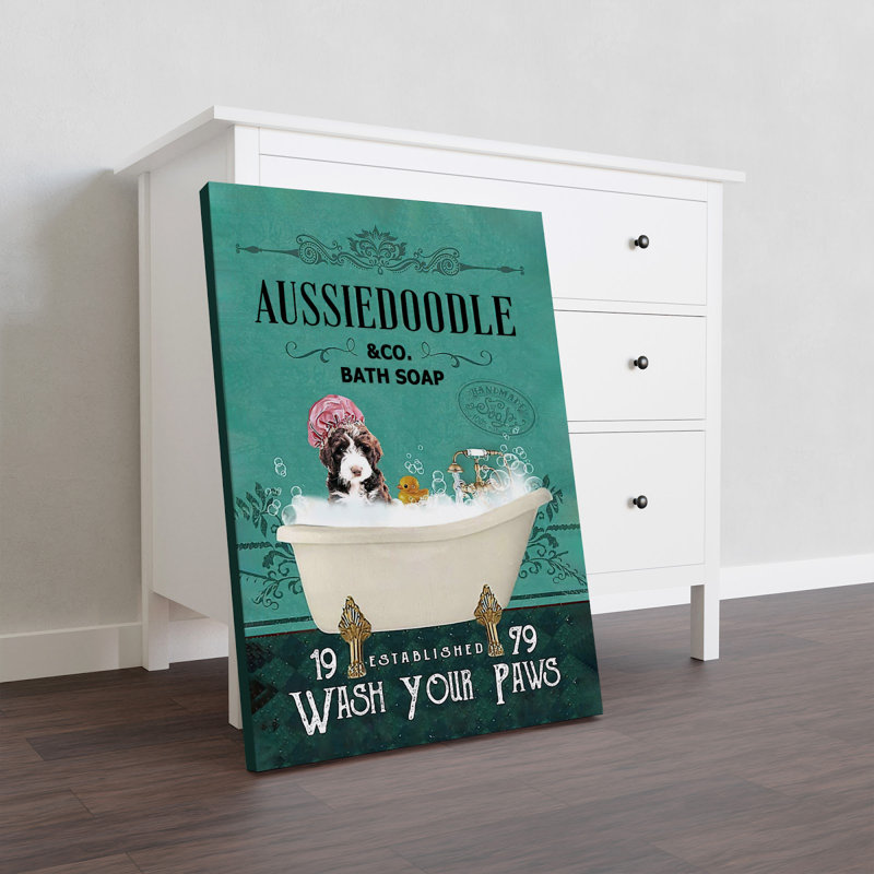Savon Aussiedoodle - Toile tendue avec lavis «Wash Your Paws» - décor pour animal de compagnie, blanc et bleu