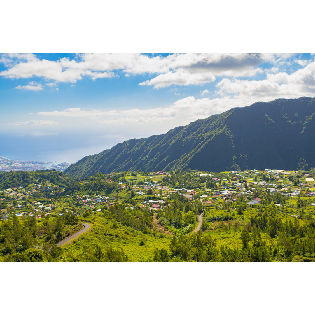 Dos D'Ane Valley , Reunion Island by Imv - Kunstdrucke