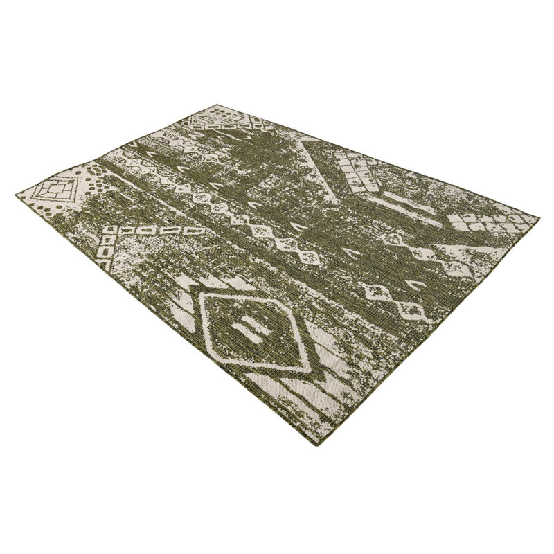 Braeleigh Geometric Machine Woven Polypropylene Indoor / Outdoor Area Rug in Green/Ivory, Rectangle 6' x 9'
