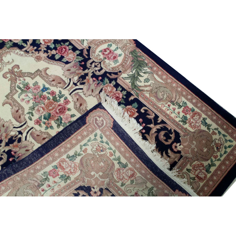 Taj Oriental Area Rug