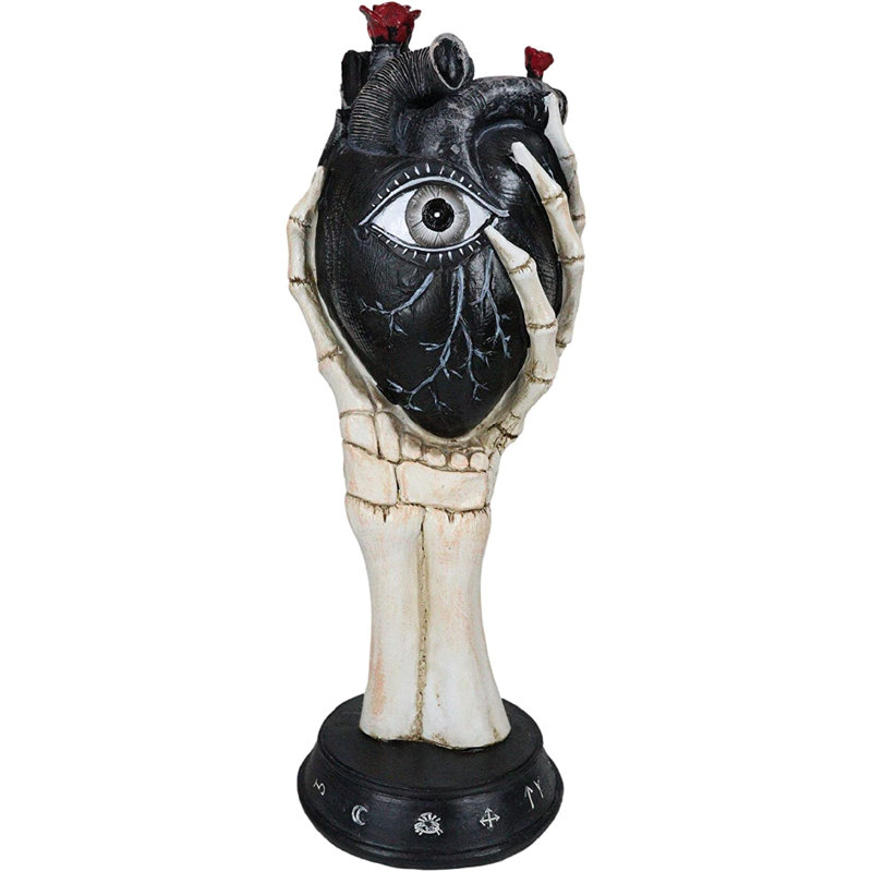 Ananio Figurines & Sculptures