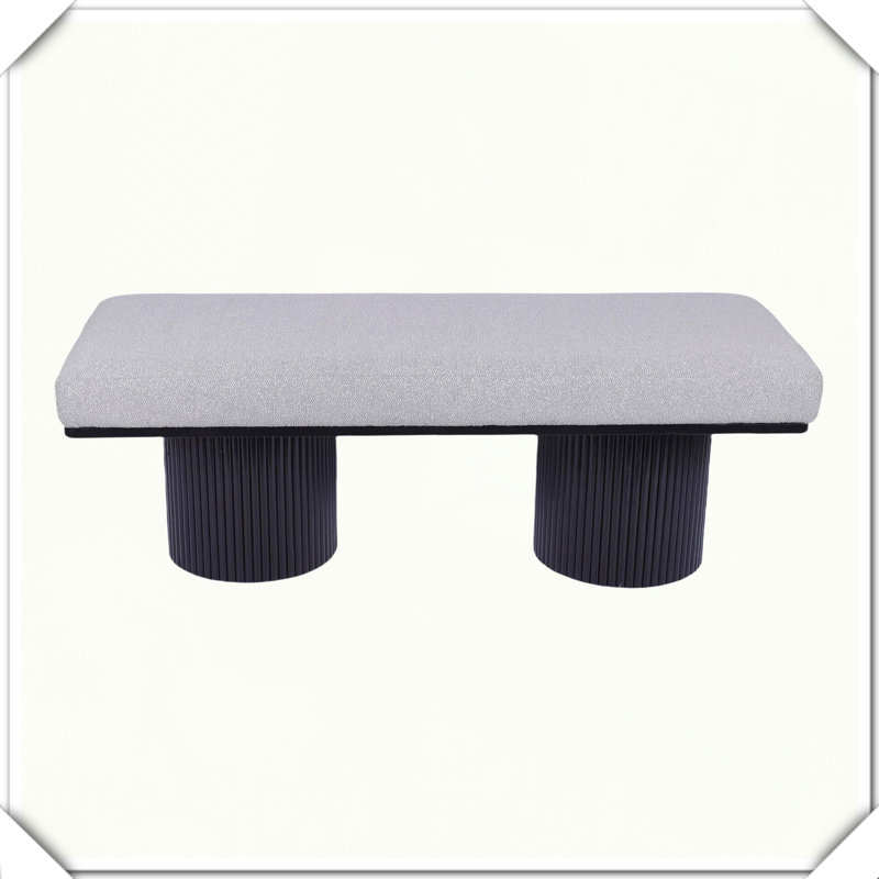 Banc contemporain rembourré avec pieds épais, Black