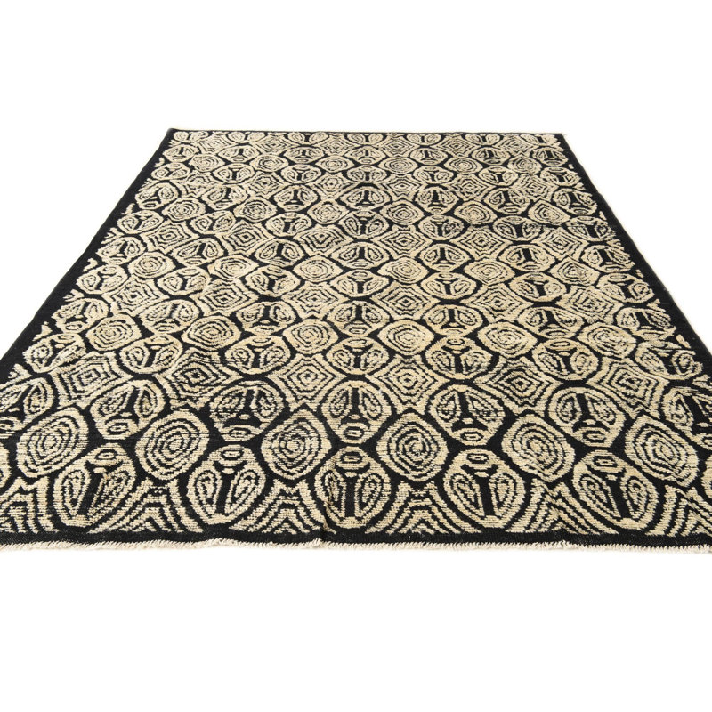 Tapis noir Oropeza