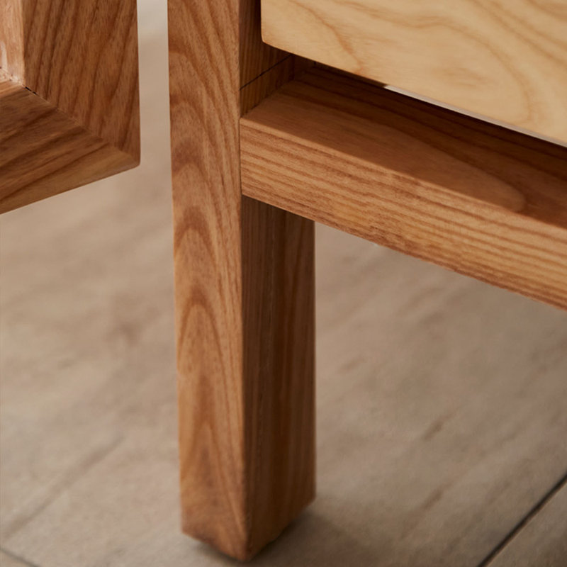Armoire de rangement en rotin à deux portes avec tiroirs