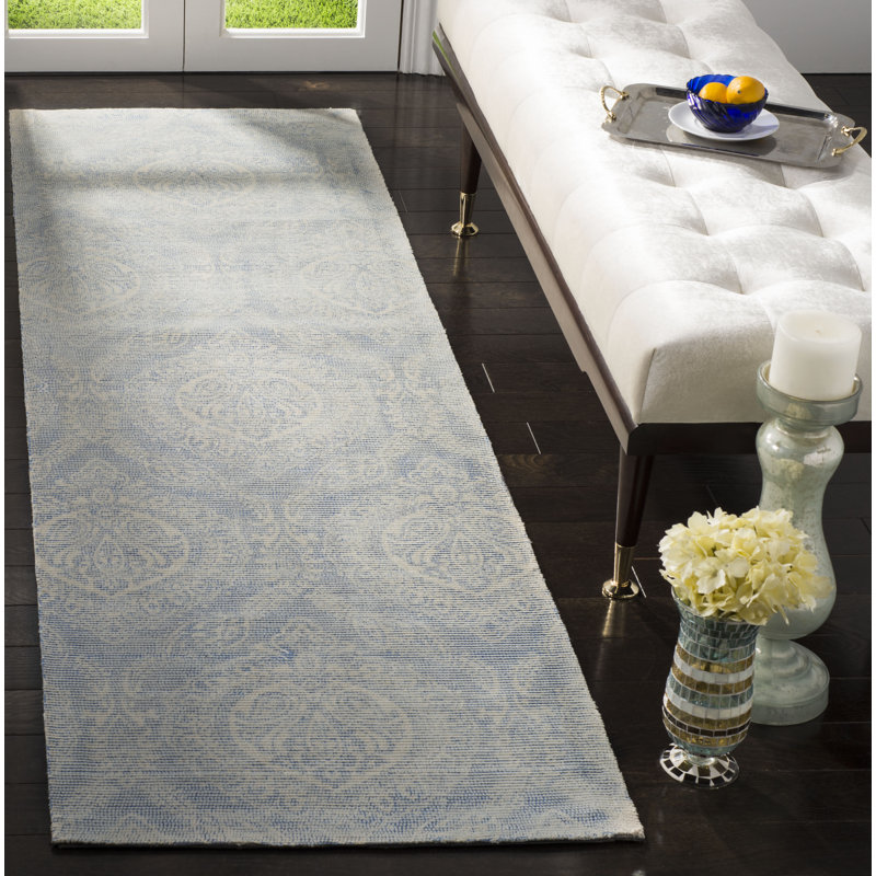 Spain Hand Loomed Performance Damask Rug, Runner 2'3" x 8'