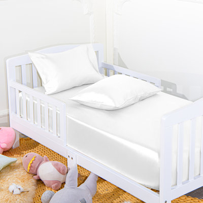 Drap-housse pour lit de bébé, satin de soie pour matelas de lit de bébé et de tout-petit standard, super doux, 28 x 52 pouces - NTBAY