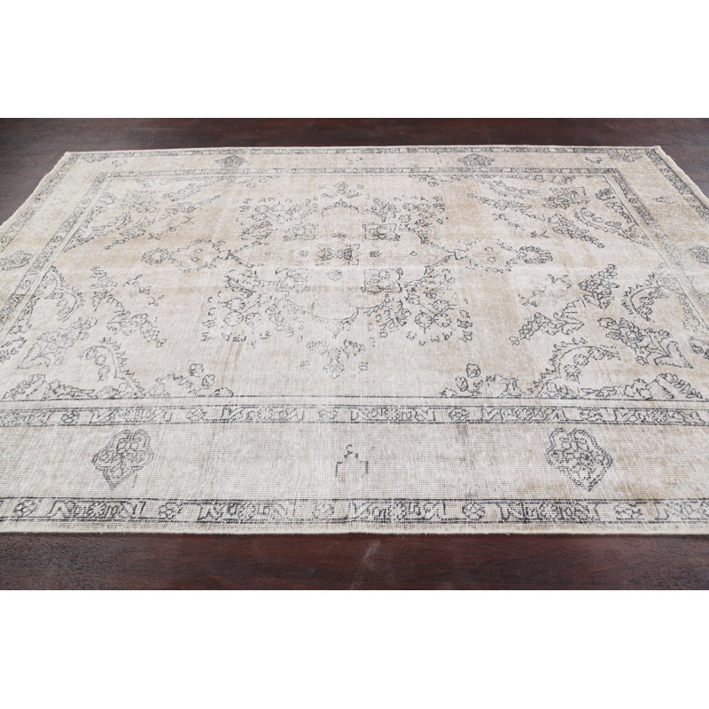 Tapis décoratif en laine noué à la main de conception unique des années 1960 Ivoire 6 pi 10 po x 9 pi 9 po