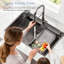 Évier de cuisine en cascade noir 33 po, robinet escamotable 2 en 1, poste de travail avec accessoires, drainage rapide et fonction de robinet silencieuse, surface Nano, condensation