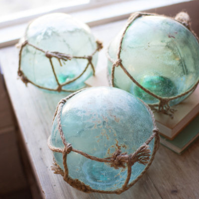 ANTIQUE GLASS FLOAT WITH ROPE