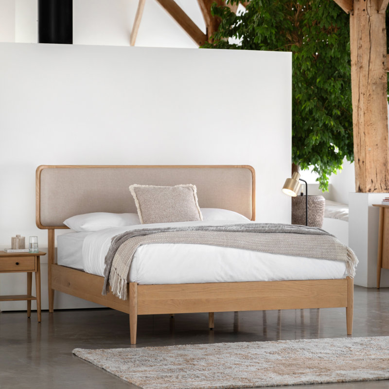 Upholstered Bed, Kingsize (5')