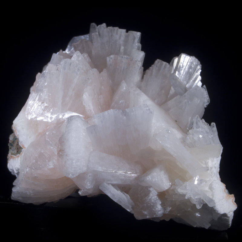 Pink Heulandite on Mordenite. Idaho