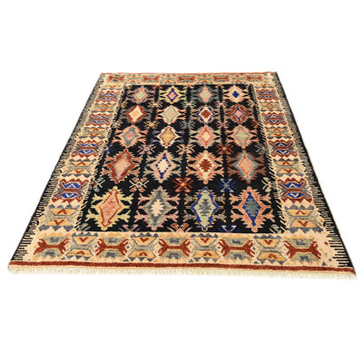 5 Peters Black Rug