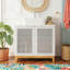 Meuble-lavabo blanc 37,8 po avec lavabo, portes à persiennes et pieds en bois massif