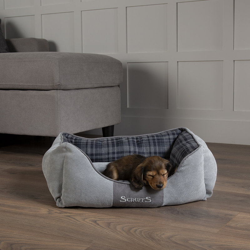 Highland Polyester Pet Bed, Medium (12-18kg)