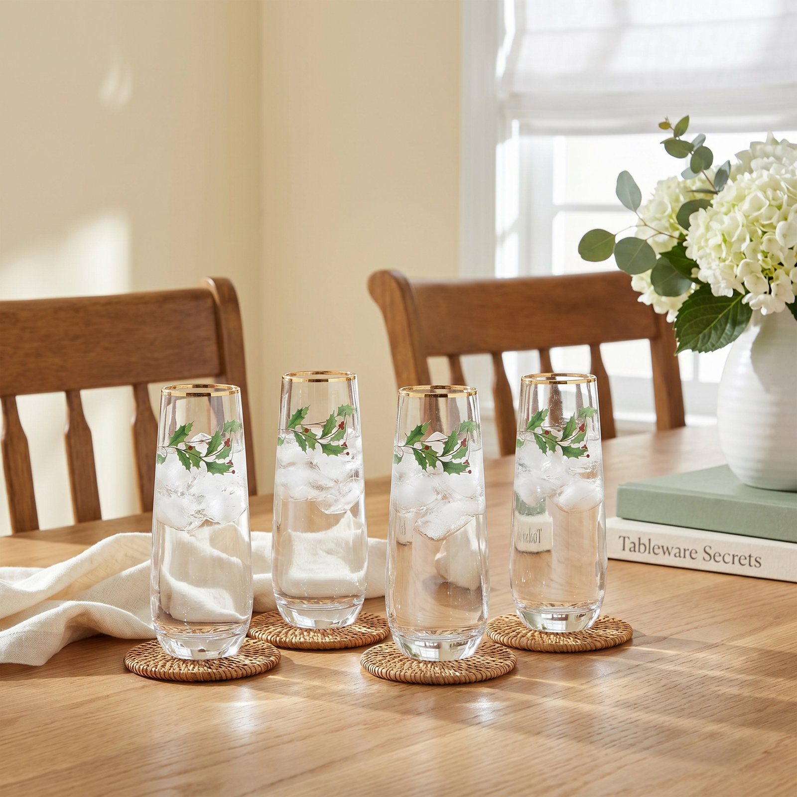 Holiday 4-Piece Glassware Set
