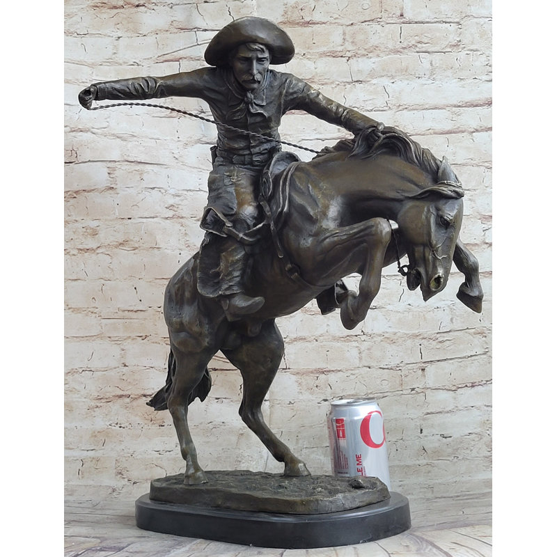 Figurines et sculptures