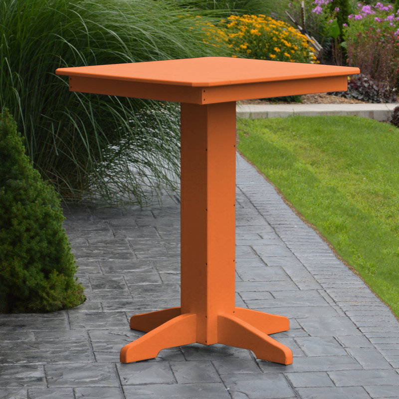 Table de bar Neville, Orange, l 33 po x L 33 po x H 42 po