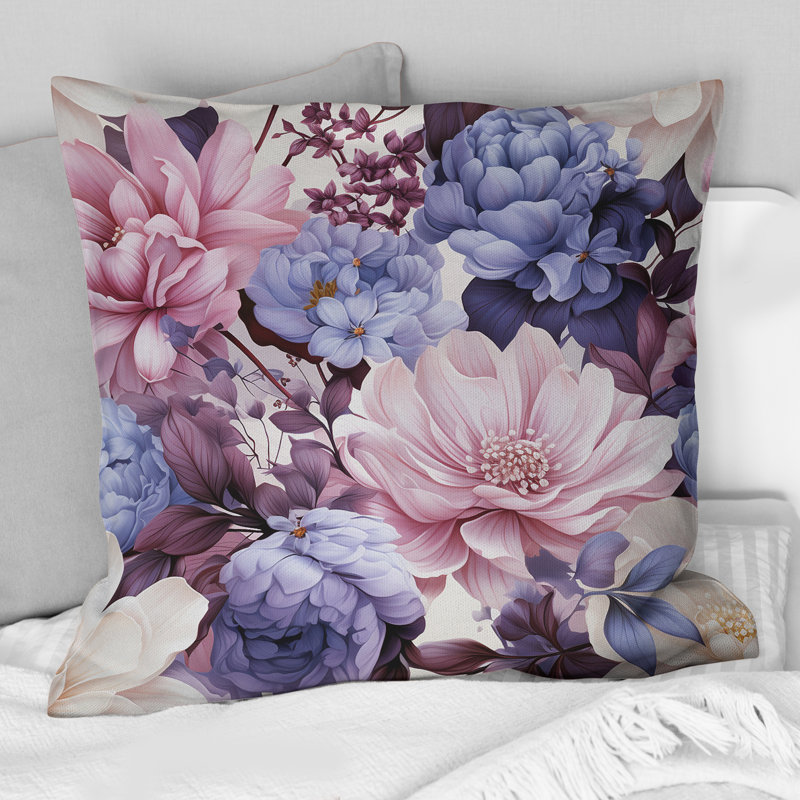 Coussin décoratif à imprimé floral bleu et mauve, H 18 po x l 18 po