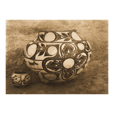 Laguna Water-jar (The North American Indian v. 16. Norwood MA The Plimpton Press) par Edward Sheriff Curtis - Estampe numérique