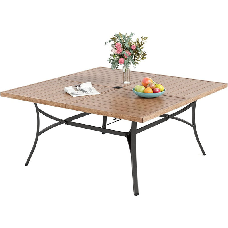 Grande table de patio 60 po pour 8 personnes