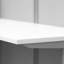 Poste de travail droit avec panneau Regency, l 65 po x P 33 po, blanc pur Regency-133697677