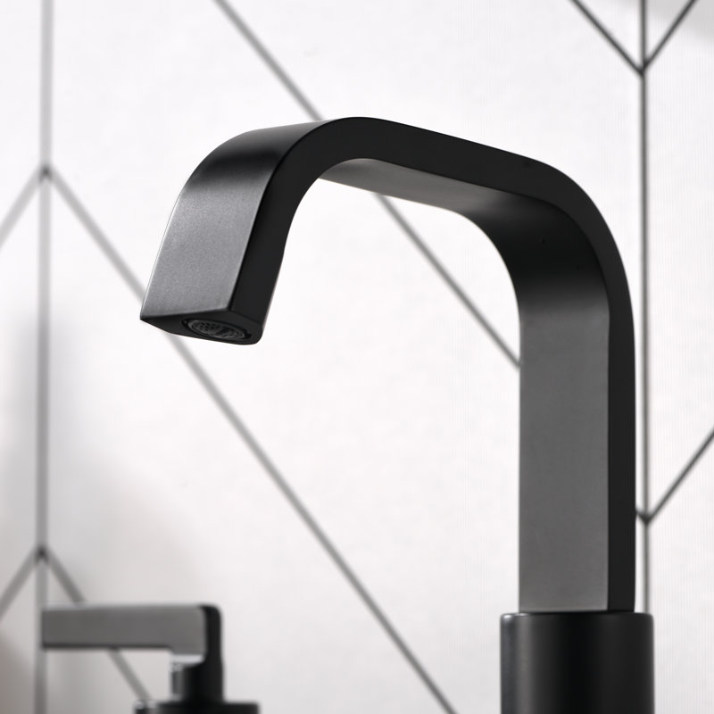 Robinet de salle de bain espacé à deux poignées de 6 à 10 po avec drain Dayani - noir mat, Noir mat