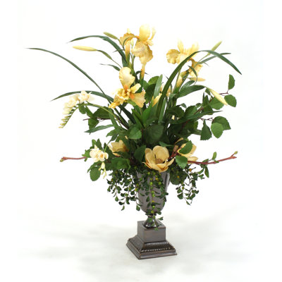 Fabric Daisy Arrangement in Free-Standing