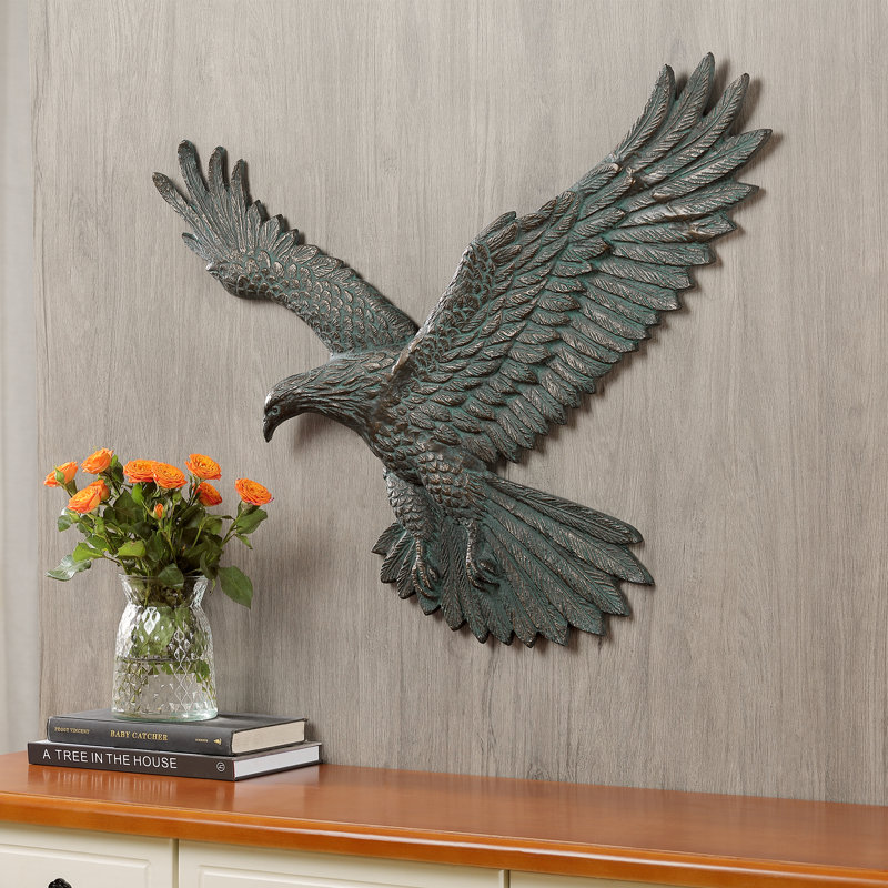 Flying Eagle Wall Décor