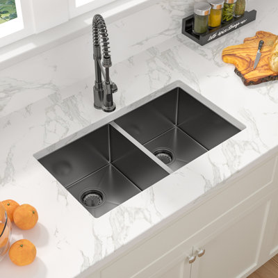 33" L x 19" W Double Bowl Stainless Steel Undermount Kitchen Sink with Sink Grids and Basket Strainers