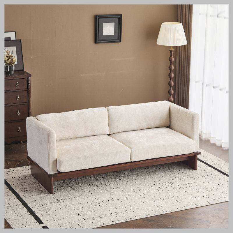 Canapé 77 pouces à accoudoirs carrés modernes de 77 pouces avec base en bois massif beige pour plus de confort et de style dans n'importe quel salon.
