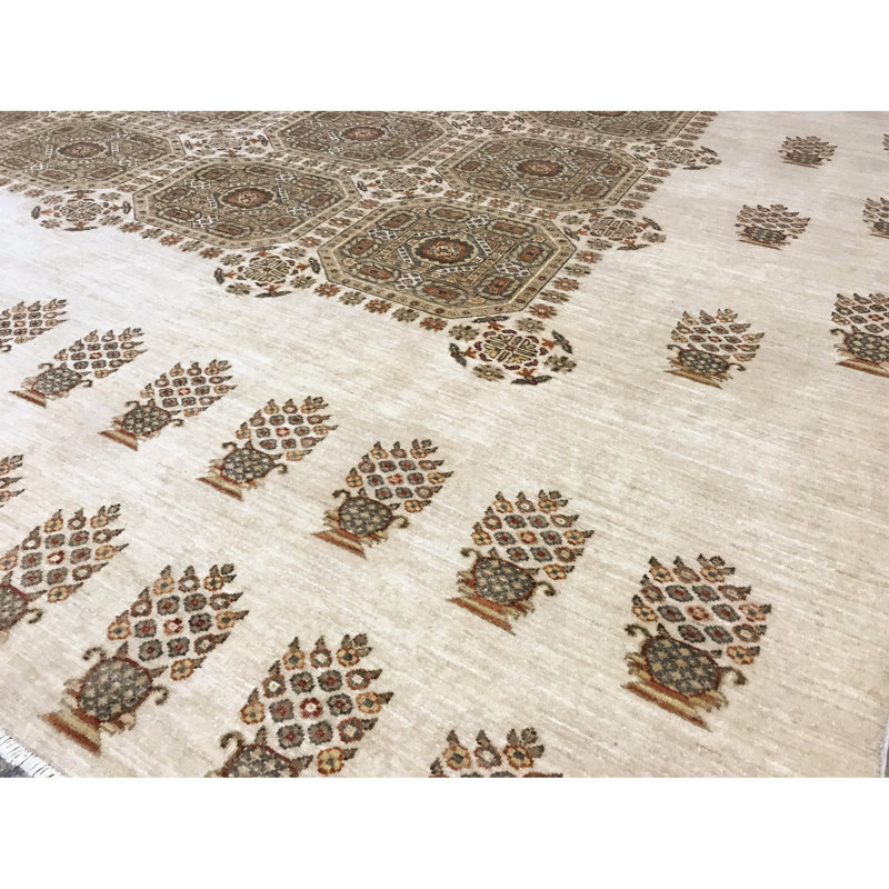 Tapis ivoire noué à la main de haute qualité