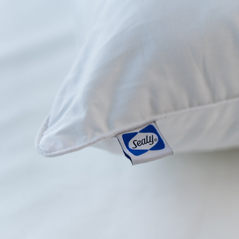 Moisture Wicking Firm Polyfill Cooling Bed Pillow