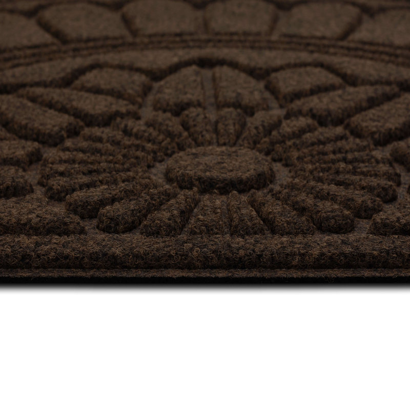Amoura Geometric Tiled Medallion Recycled Rubber All Weather Non-Slip Outdoor Slice Door Mat, Light Brown