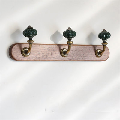 Wall Mounted Clothes Hanger