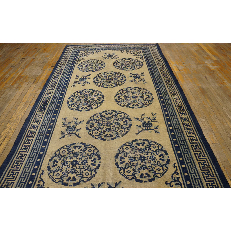 Hand Knotted Wool Oriental Area Rug