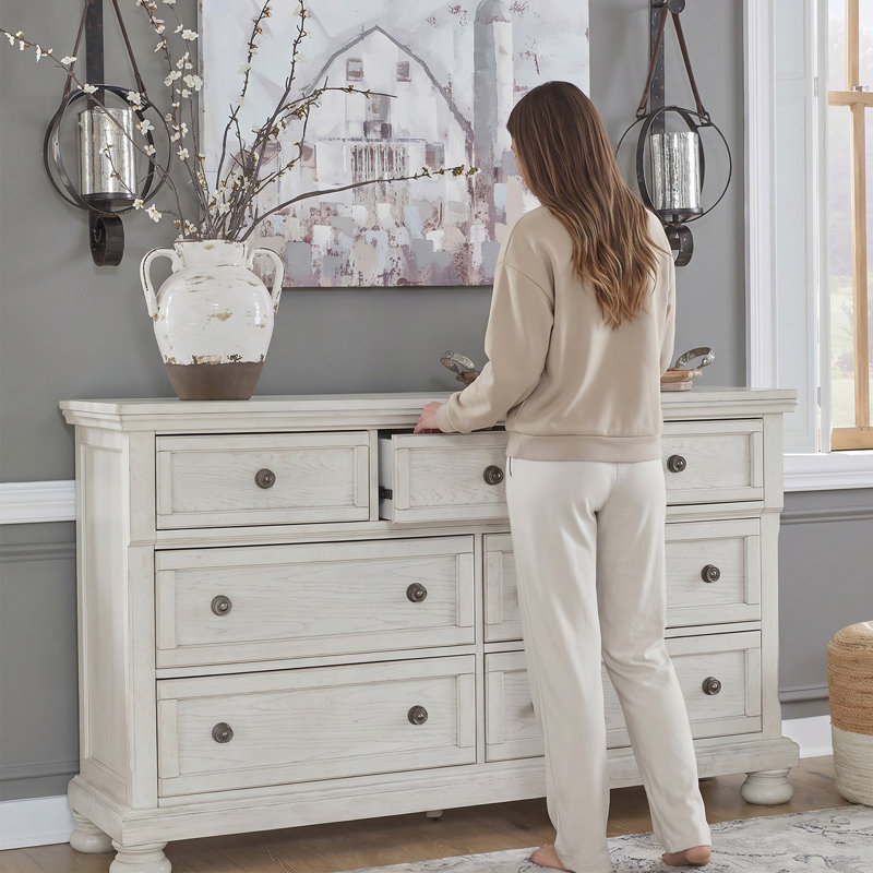 Geovana 7 Drawer Double Dresser