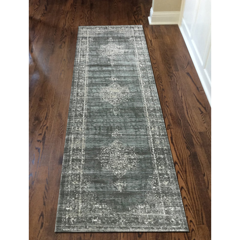 Oriental Indoor Rug, Runner 2'2" x 7'7"