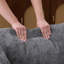 Chaise d'appoint rembourrée avec coussins-130065277