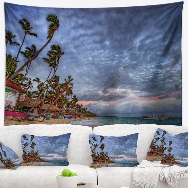 Tapisserie «Seashore Long Palm Trees Bent to Beach», H 50 po x l 60 po