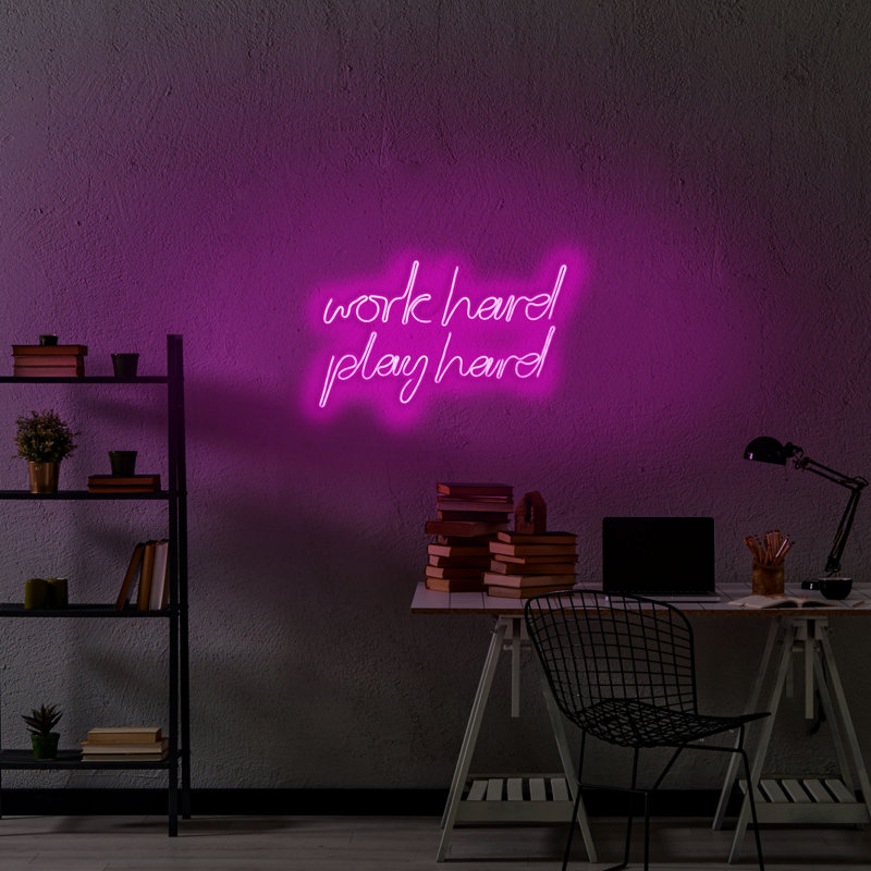 Wall Decor on Resin, Pink