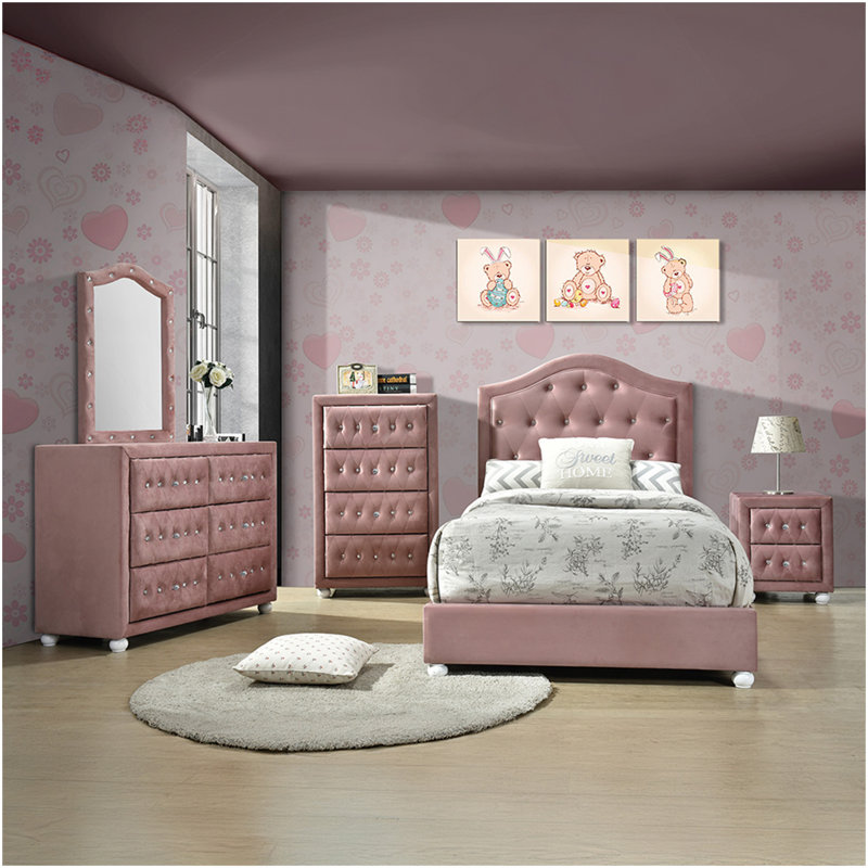 Commode rose à 4 tiroirs
