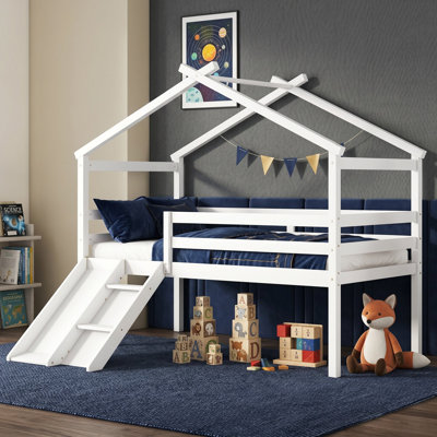 Lit simple mezzanine bas avec glissade, échelle, garde-corps de sécurité, structure de toit de maison