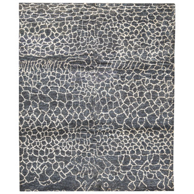 Hand-Knotted High-Quality Charcoal Area Rug