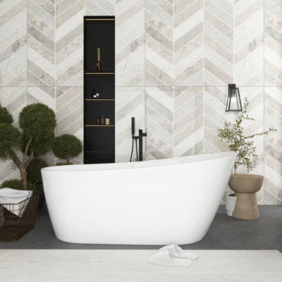 66.93 '' x 31.50 '' Freestanding Soaking Plastic / Acrylic Bathtub