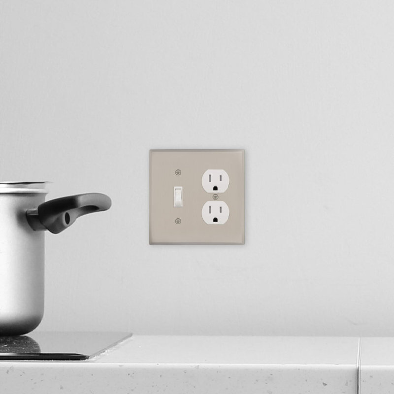 New York 2-Gang Duplex Outlet / Toggle Light Switch Combination Wall Plate, Satin Nickel