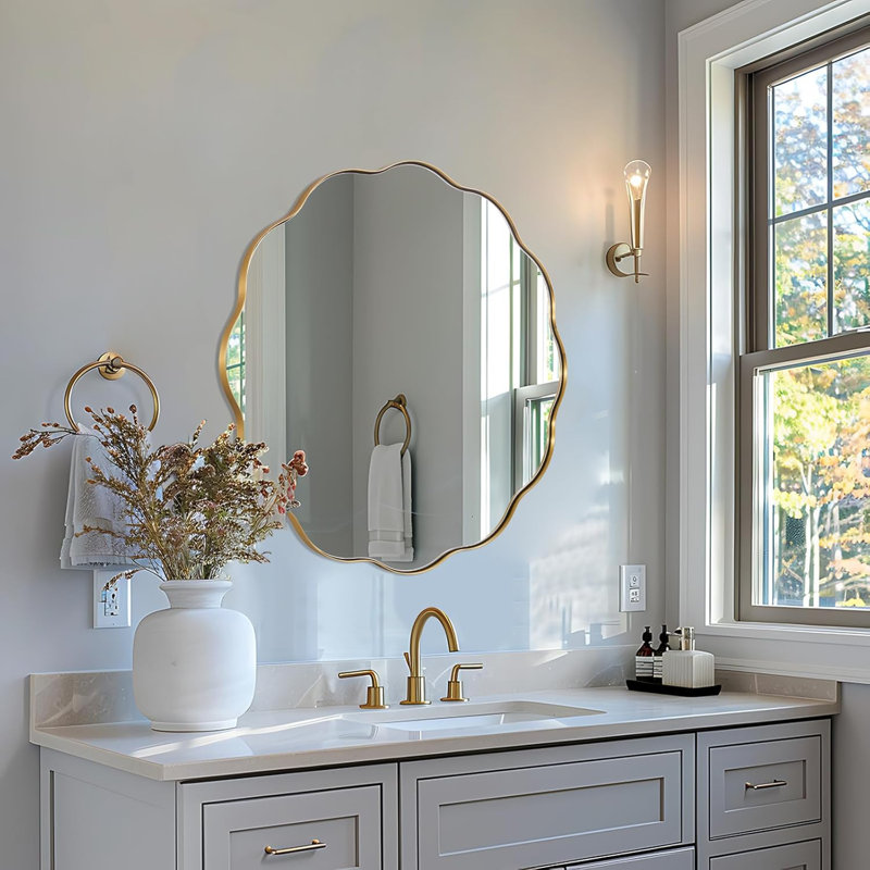 Miroir de salle de bain Contemporary Cadre en acier inoxydable, Or brossé, 30 po x 30 po