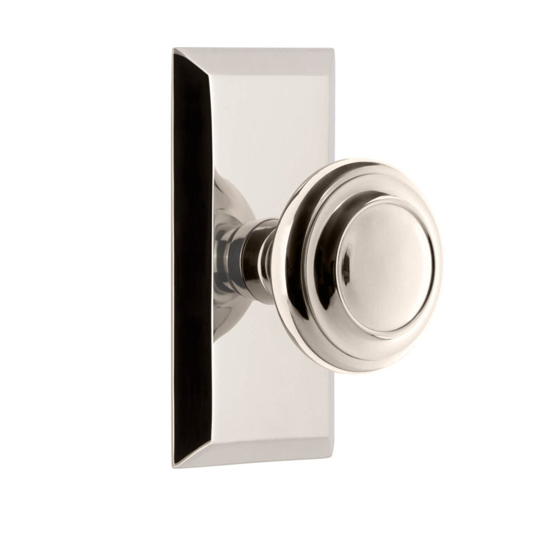 Assiette courte avec bouton circulaire Grandeur Fifth Avenue, Nickel poli