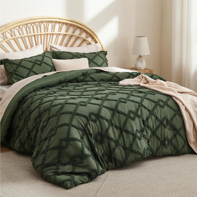 Bedsure Jacquard Comforter Set, King Comforter + 2 King Shams, Olive Green