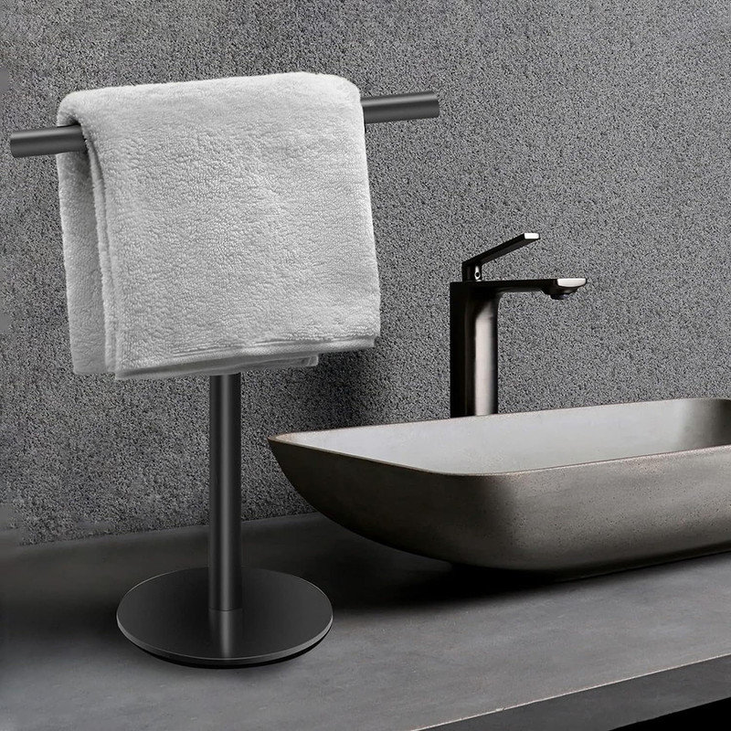 1 Freestanding Towel Stand